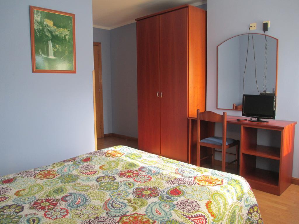 ריבאדסלה Hotel Brisas Del Sella מראה חיצוני תמונה
