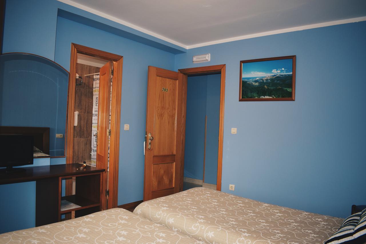 ריבאדסלה Hotel Brisas Del Sella מראה חיצוני תמונה